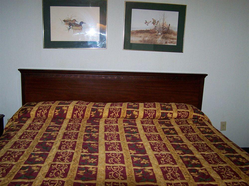Seasons Inn And Suites Fort Smith Zewnętrze zdjęcie