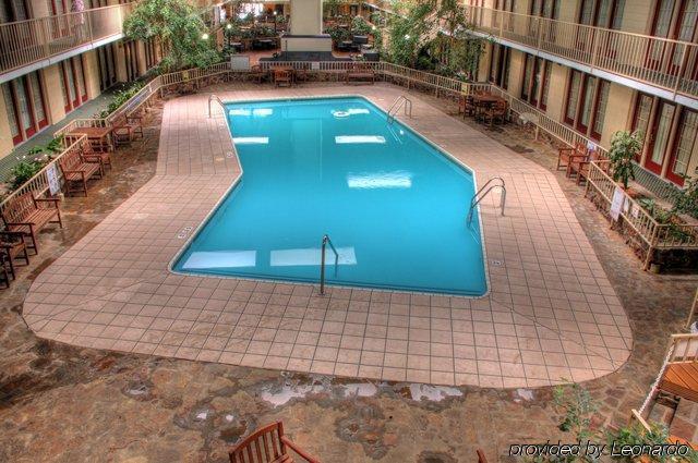 Seasons Inn And Suites Fort Smith Zewnętrze zdjęcie
