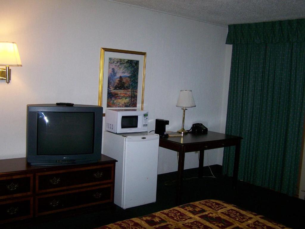 Seasons Inn And Suites Fort Smith Pokój zdjęcie