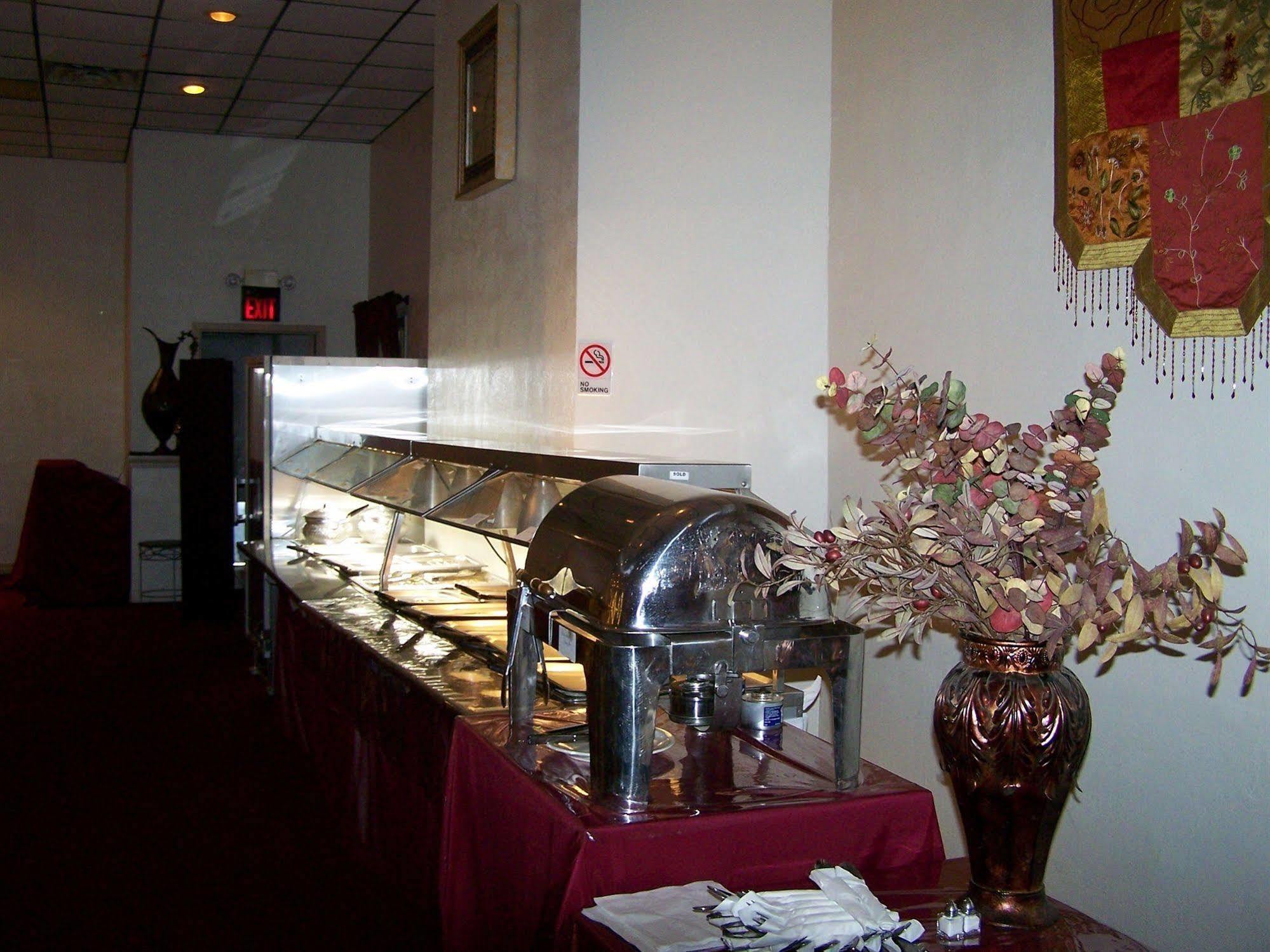 Seasons Inn And Suites Fort Smith Zewnętrze zdjęcie