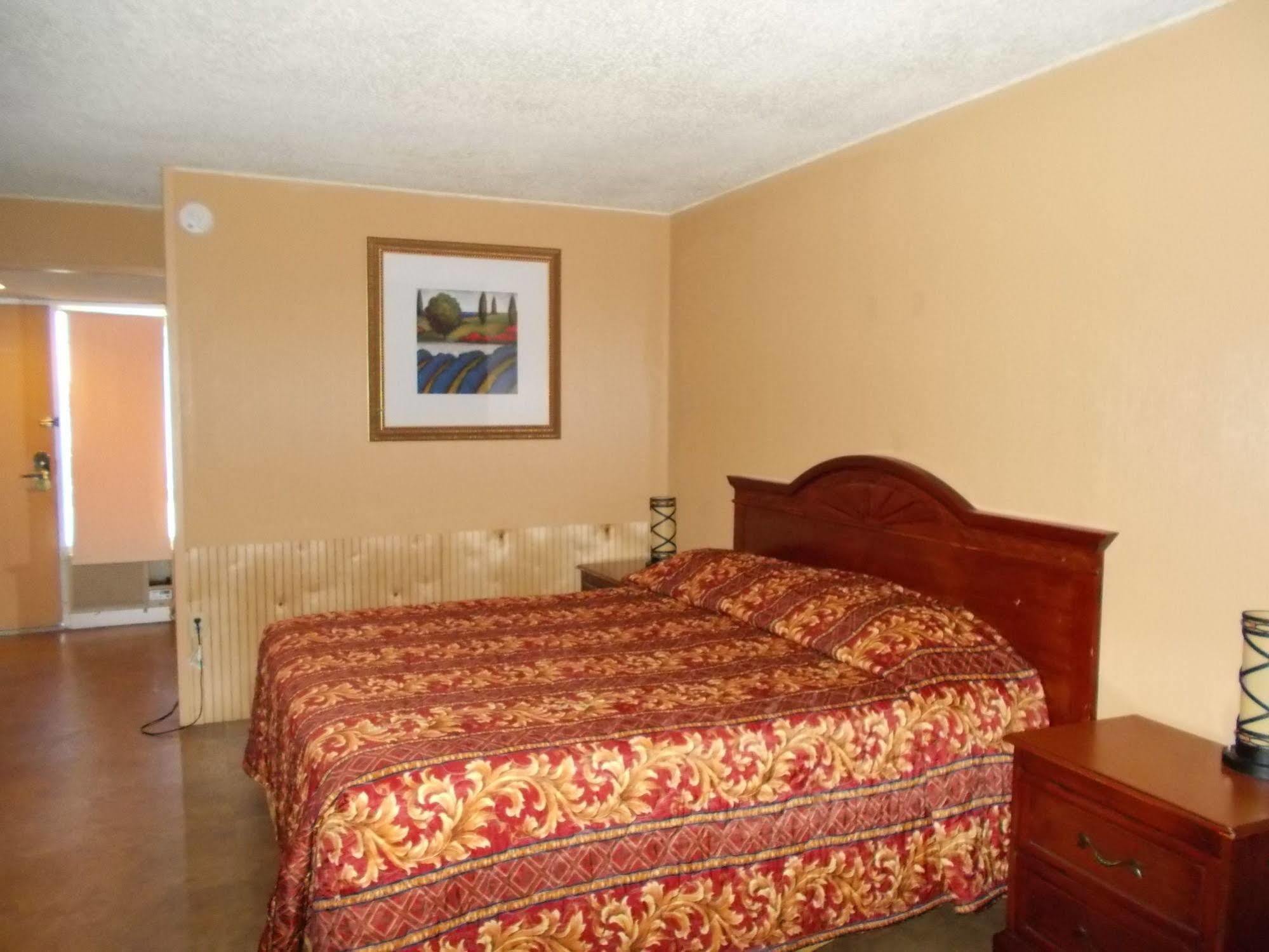 Seasons Inn And Suites Fort Smith Zewnętrze zdjęcie